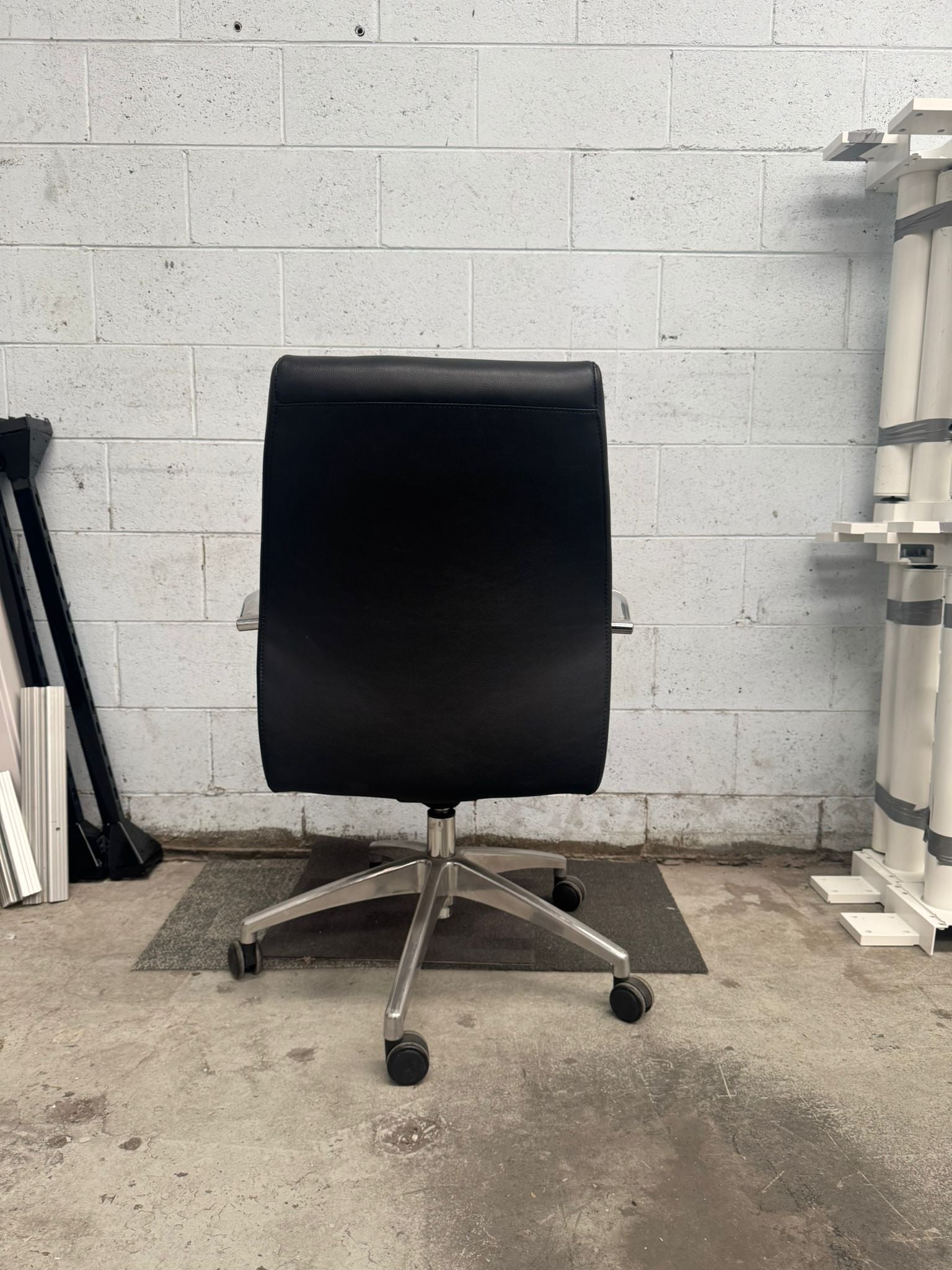 Gas Lift Chair with Arms(3103-1128)